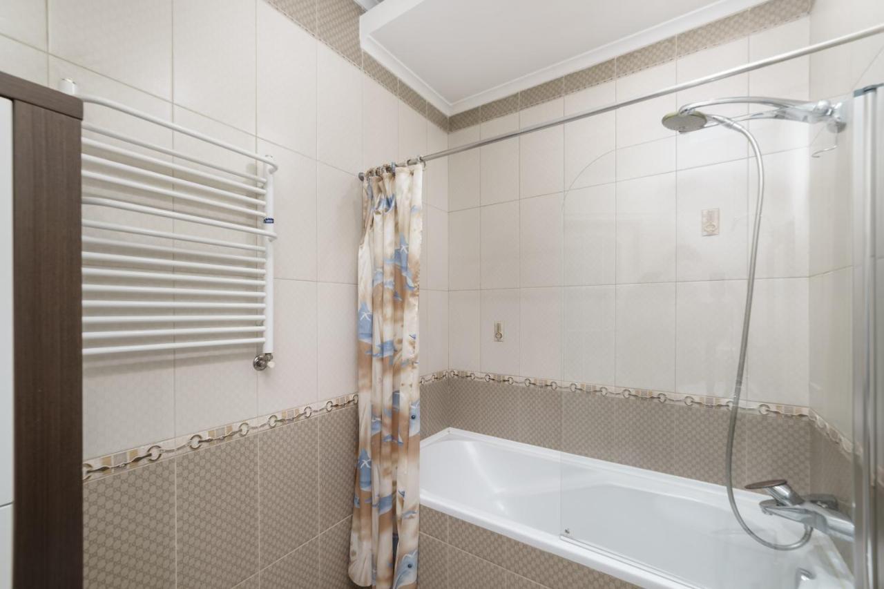 Katerynyska 2 Level Apartment With Sauna Odessa Exterior foto