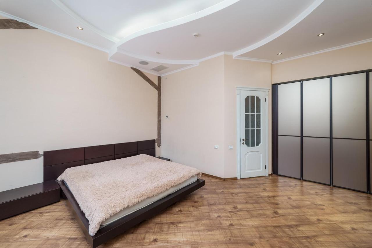 Katerynyska 2 Level Apartment With Sauna Odessa Exterior foto